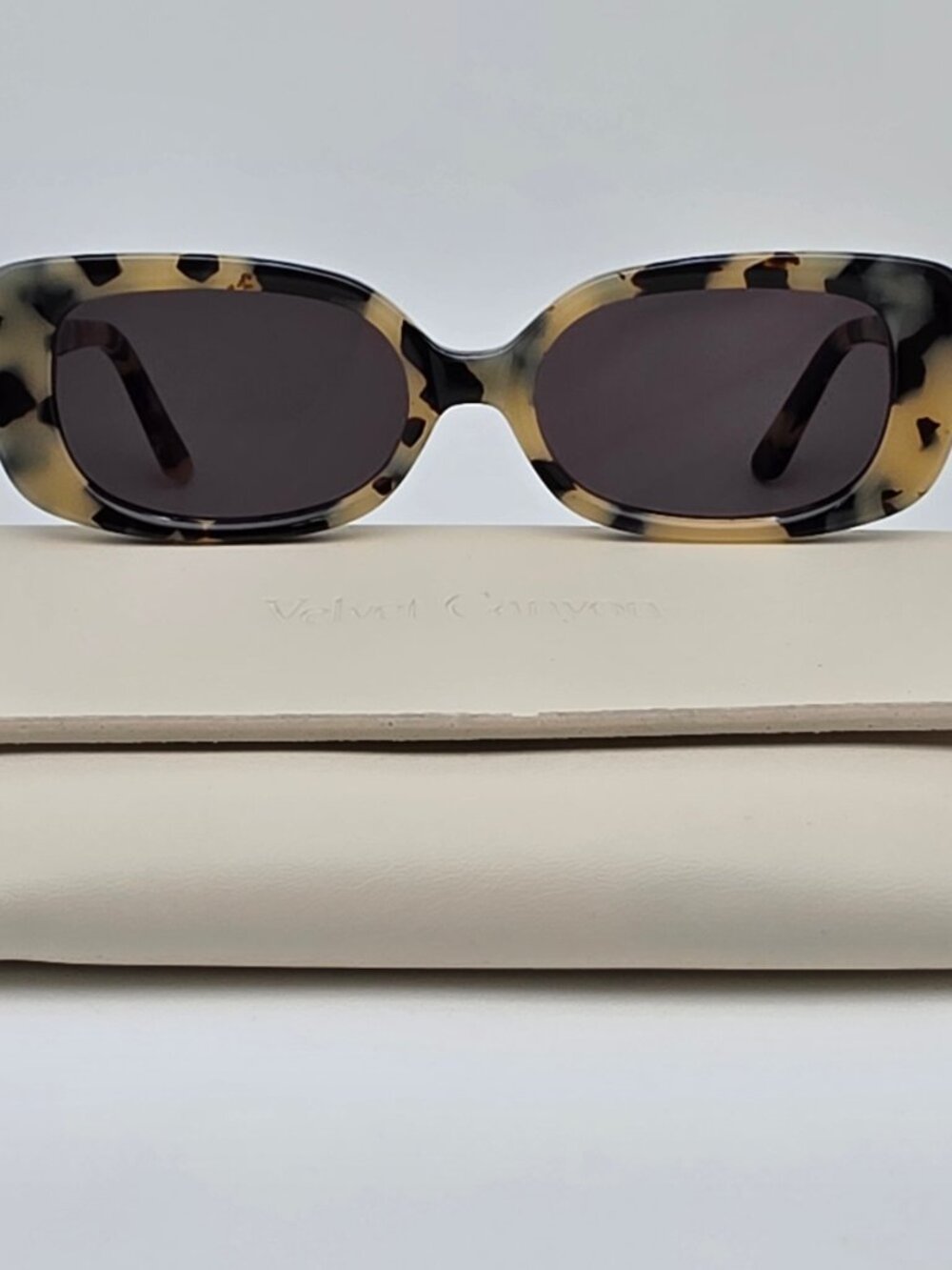 Velvet Canyon Zou Bisou Blonde Tortoise Frame Dark Grey Lens Sunglasses w/ Case